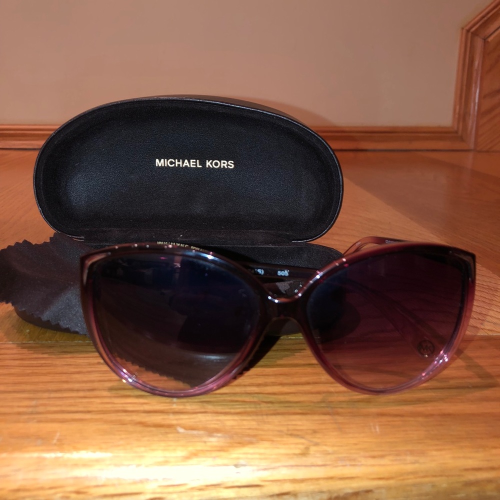 Michael Kors Montrose Cat Eye Sunglasses and Case